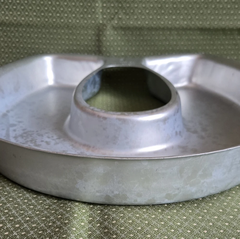 Wilton Horseshoe or Letter C or Letter U Cake Pan Vintage